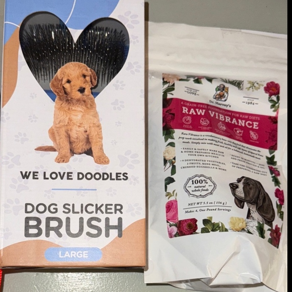 Dog Slicker Brush, Raw Food 🐾🦴🐕🐕‍🦺🐶 NEW